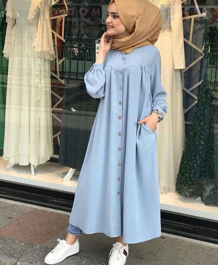 إطلالات محتشمة