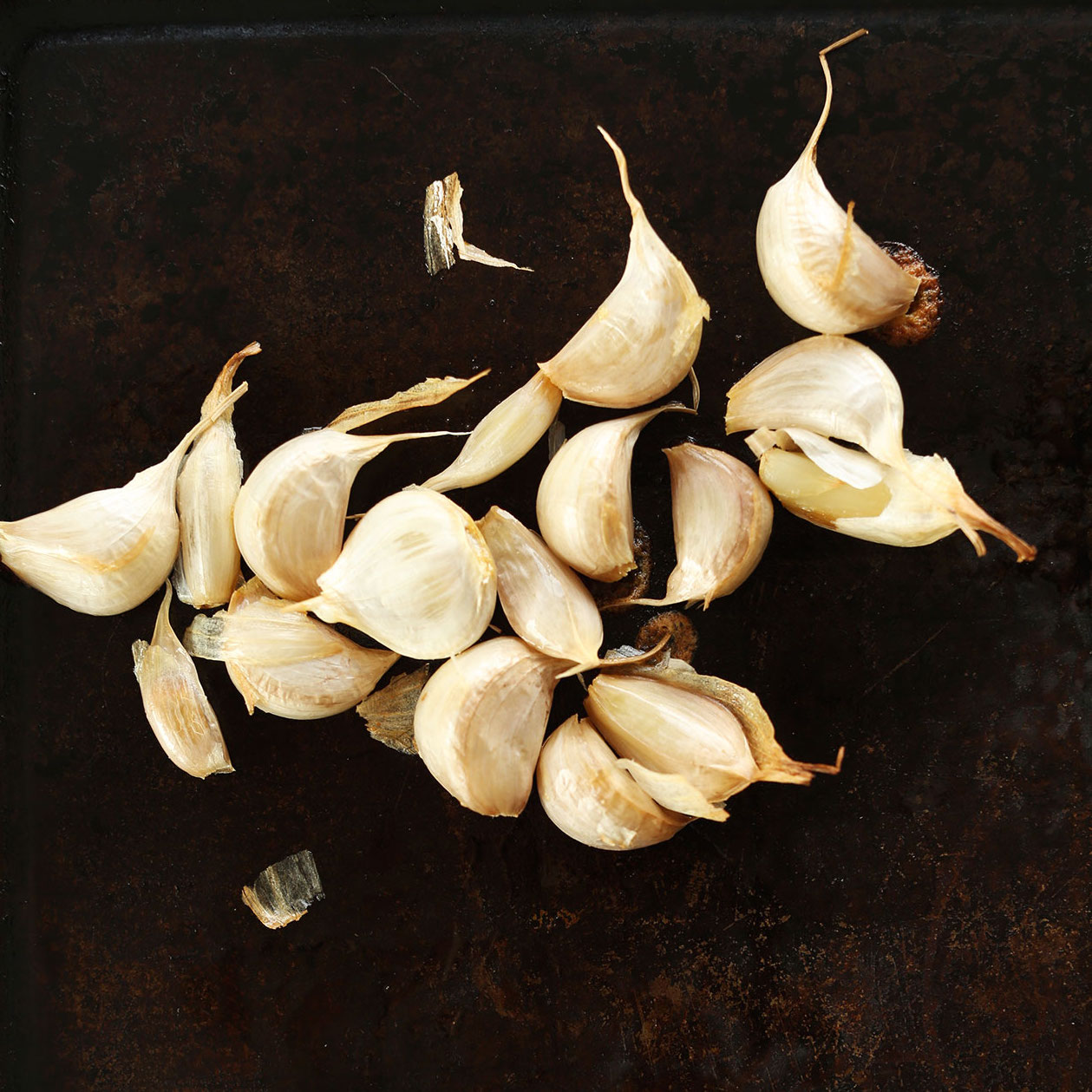 How-to-Roast-Garlic-SQUARE.jpg