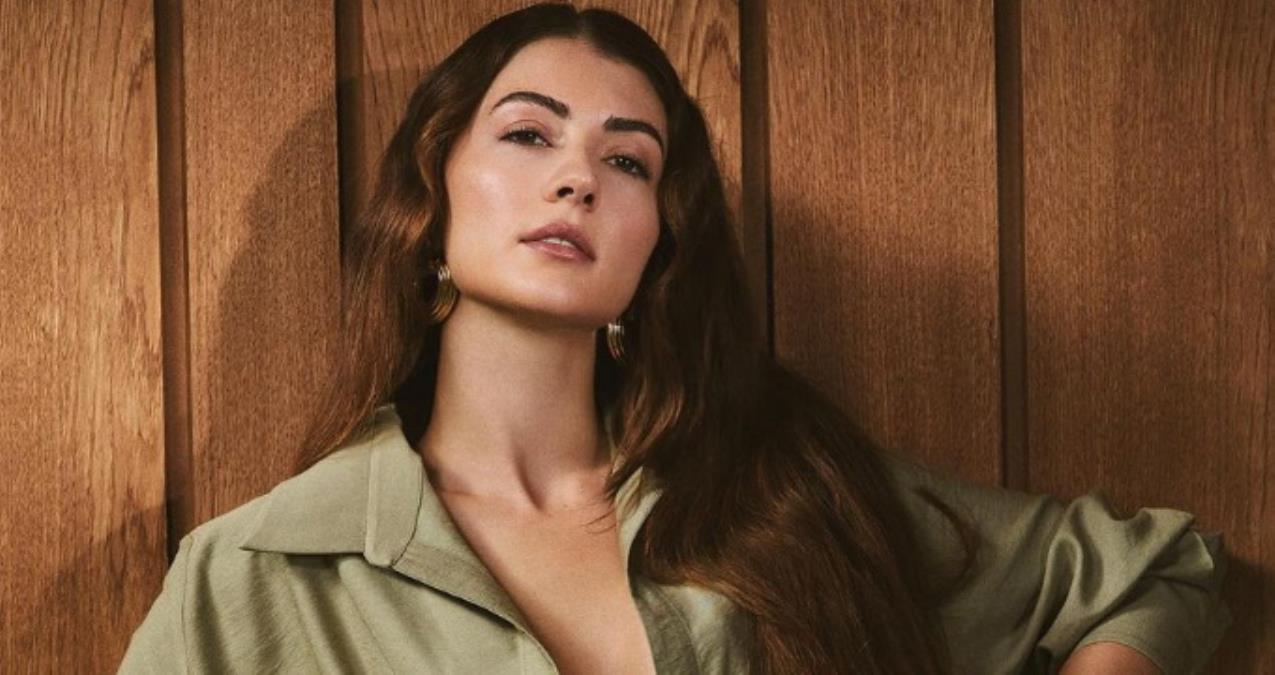 بورجو أوزبيرك "Burcu Özberk"