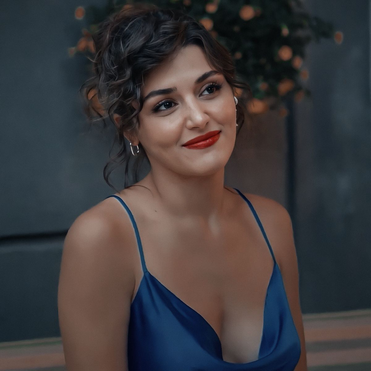 هاندا ارتشيل "Hande Erçel"