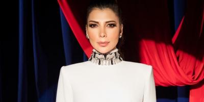 أصالة تتألق بالذهبي.. والجمهور