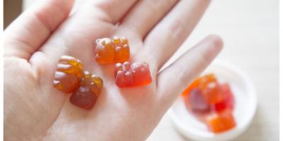 المكملات الغذائية.. أشياء يجب على الأمهات معرفتها عن الفيتامينات المتعددة للأطفال