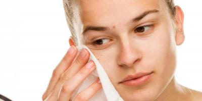 بدائل غريبة للمناديل لأصحاب البشرة الدهنية