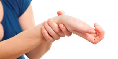 لمرضى التهاب المفاصل.. 5 أطعمة تجنبها وأخرى يجب أن تتناولها