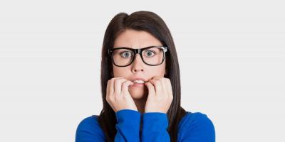 من التجاعيد إلى الطفح الجلدي.. هكذا يؤثر التوتر على بشرتك فانتبهي