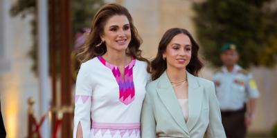 الملكة رانيا تهدي حزام فستان زفافها لابنتها إيمان في