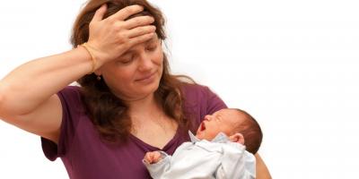 تعرفي على أعراض كآبه ما بعد الولادة.. ومتى يجب زيارة الطبيب؟