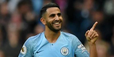 رياض محرز يحتفل بزواجه من حبيبته عارضة الأزياء على الطريقة الإسلامية.. صورة