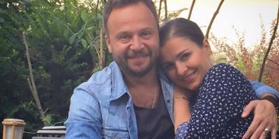 سوسن ارشيد ترد على منتقدي ظهورها بالمايوه .. وهذا ما وصفت به زوجها مكسيم خليل