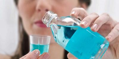 هل يمكن أن يكون غسول الفم ضارًا بالصحة؟ 