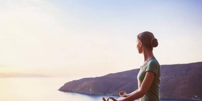مشاهير يروجون بشدة لتمرينات الـ Meditation