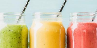 3 مشروبات طبيعية تعزز صحة القولون