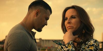 لماذا تنجذب الفتاة للرجل السيء على الدوام.. وصفة اللطف لا تهمها!