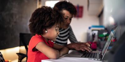 كيف تحافظين على صحتك العقلية أثناء الدراسة والعمل من المنزل