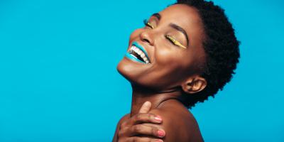 مكياج صيف 2021: أبرز الصيحات التي اختارها الخبراء لهذا الموسم