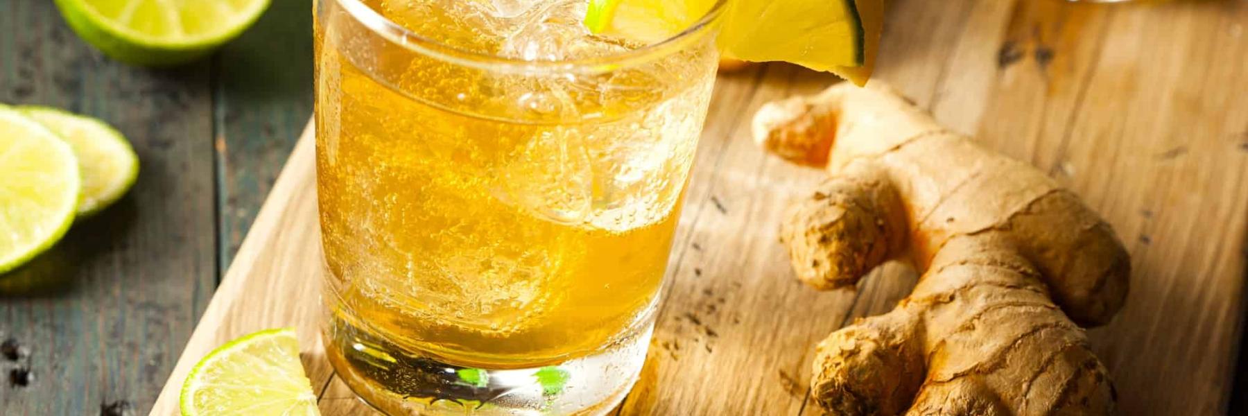 فوائد شاي الزنجبيل مع الليمون وأضرار المبالغة بشربه