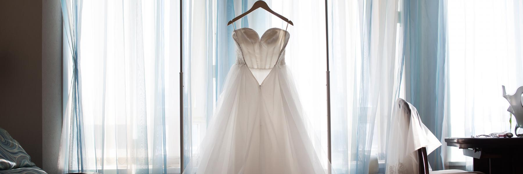 تفسير حلم لبس فستان الزفاف للعزباء