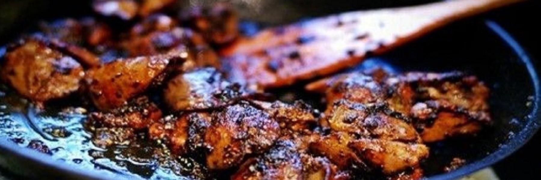 كبدة الدجاج بالبصل