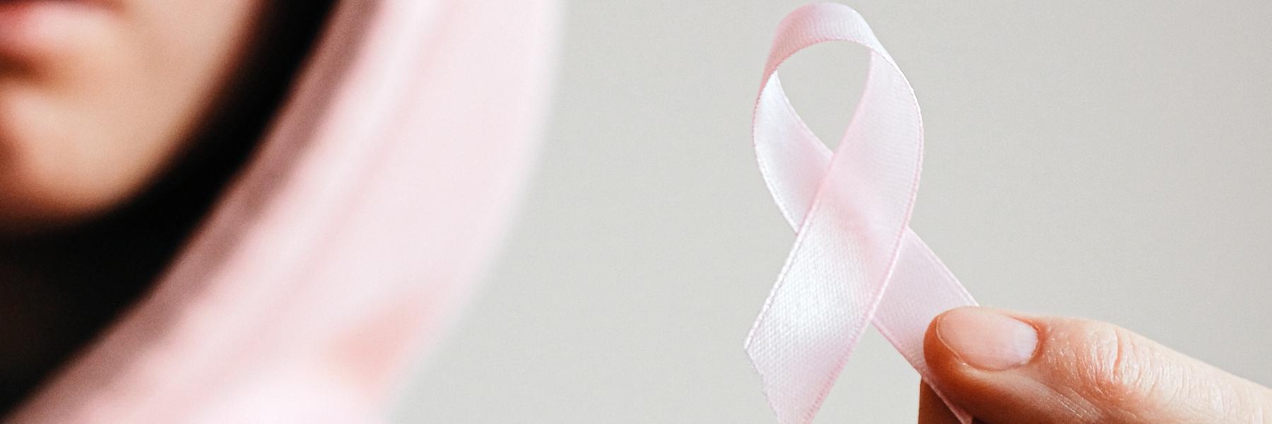 علامات تحذيرية تدل على احتمالية الإصابة بسرطان الثدي