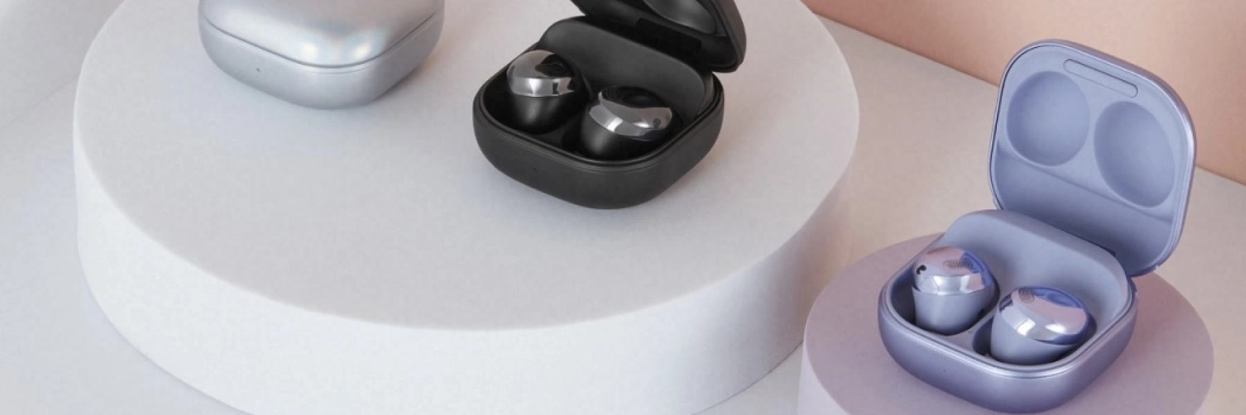 سماعات "Galaxy Buds 2" اللاسلكية تستنسخ ميزة فريدة من سماعات "أبل" Apple AirPods