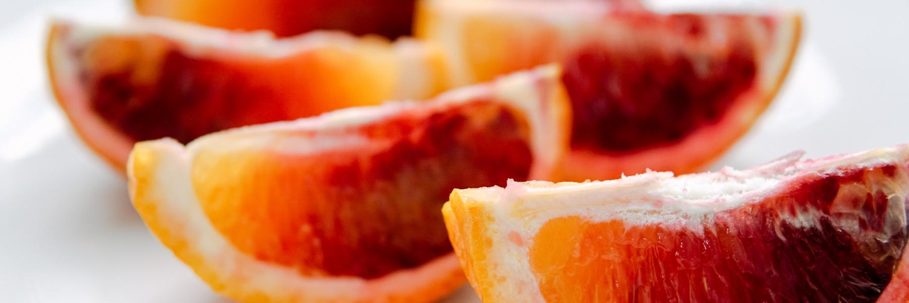 7 من فوائد البرتقال الأحمر الرائعة..تعرفي عليها