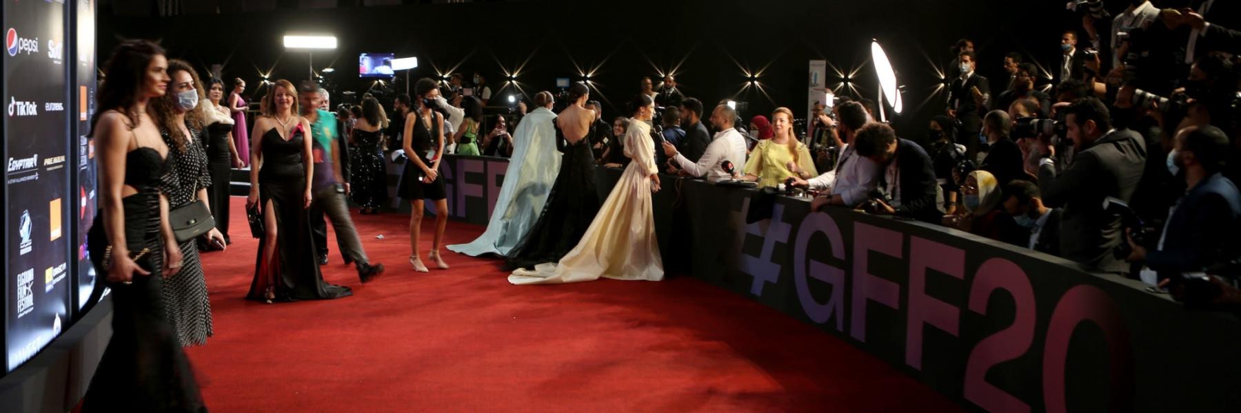 أسوأ 5 إطلالات في مهرجان الجونة السينمائي.. شاهدي! أسوأ 5 إطلالات في مهرجان الجونة السينمائي.. شاهدي!