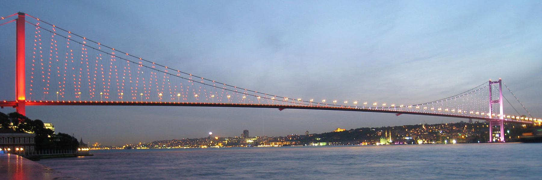جسر البسفور التركي يظهر بشكلٍ جديد