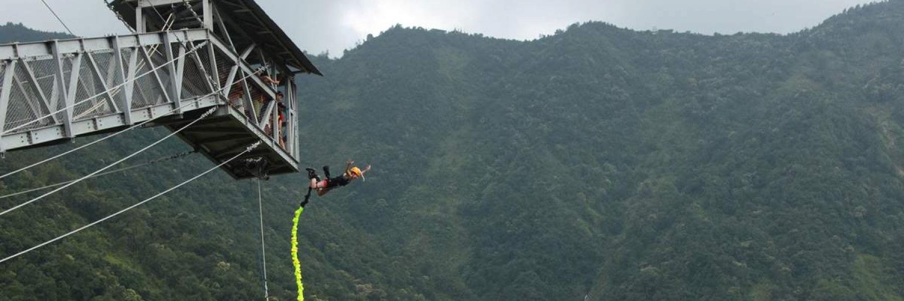 كولومبية تقتل نفسها دون قصد عن ارتفاع 45 مترا 