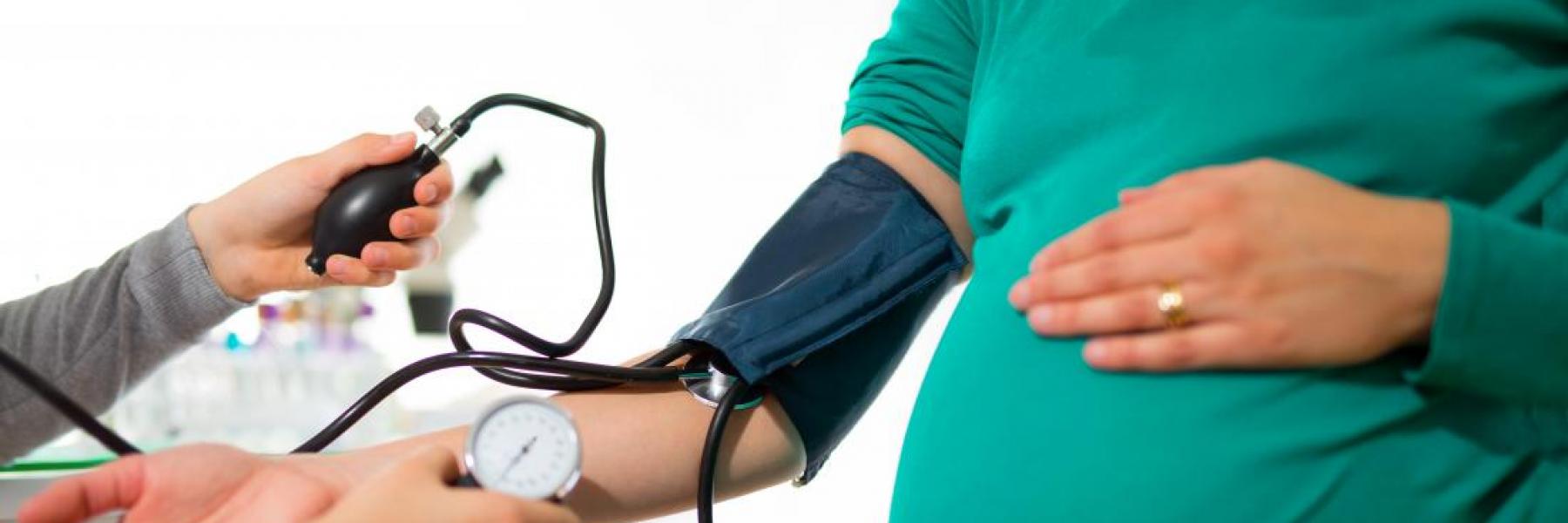 النساء المصابات بارتفاع ضغط الدم أثناء الحمل أكثر عرضة للاصابة بالخرف