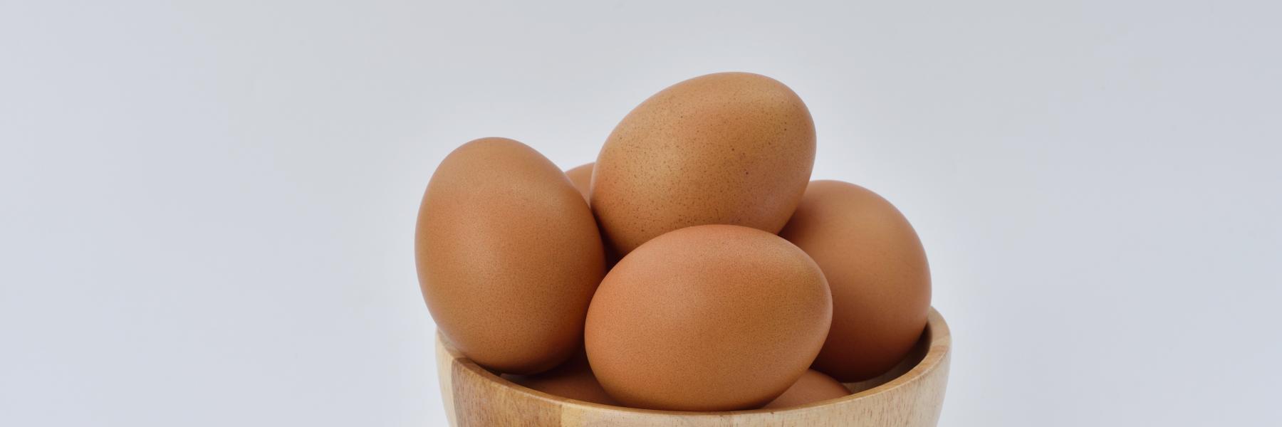 هل يمكن أكل البيض بعد تاريخ انتهاء الصلاحية؟ 