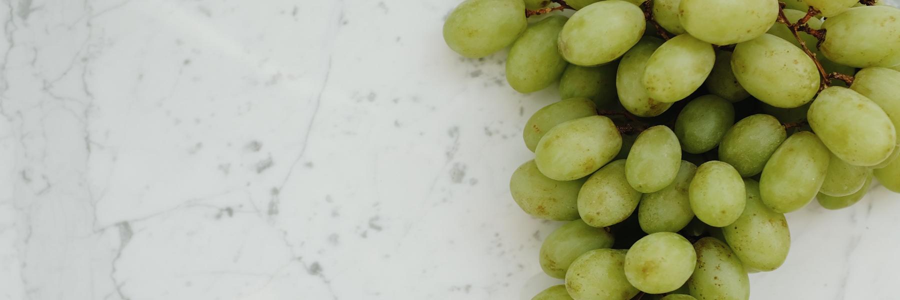 فوائد العنب الأخضر وعصيره‎