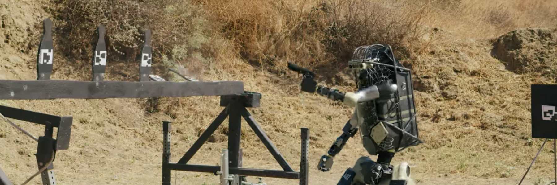 الجيش الأمريكي يطور روبوتات حربية بأنسجة حية 