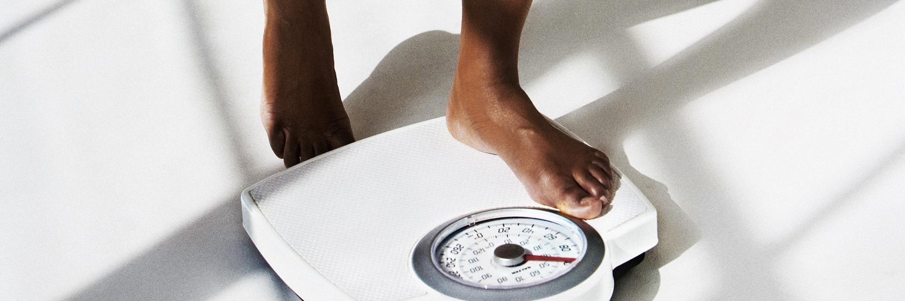 لهذا السبب قد يزداد وزنك أثناء الدورة الشهرية وكيف تتعاملين