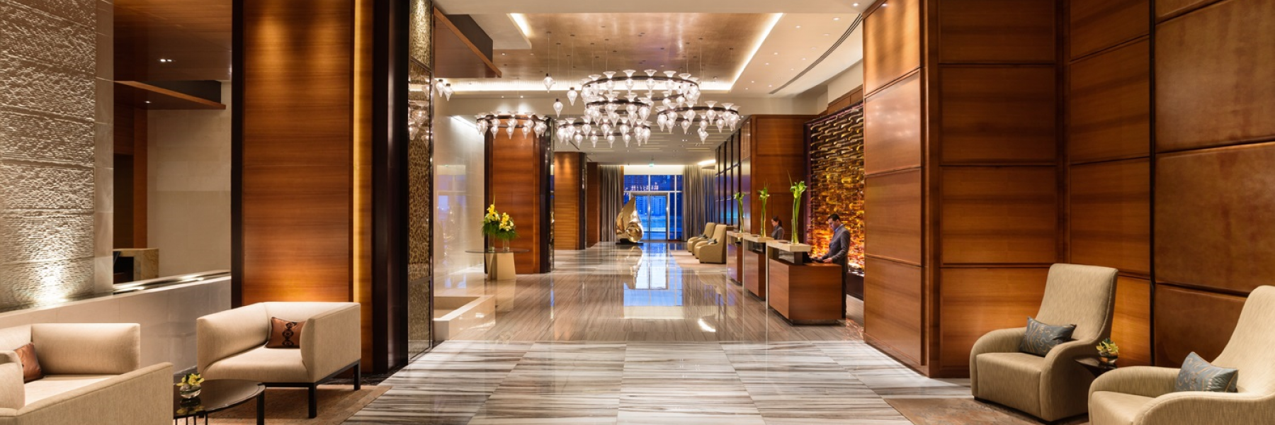 دليل فوربس للسفر يصنّف فندق روزوود أبوظبي من بين أفضل الفنادق الفاخرة في قائمته لعام 2020