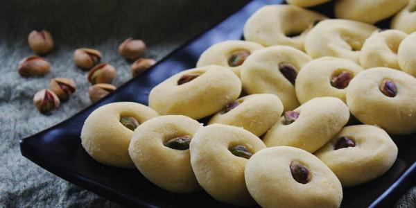 الغريبة