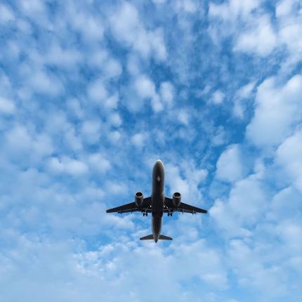 هل السفر بالطائرة آمن بعد العملية الجراحية؟