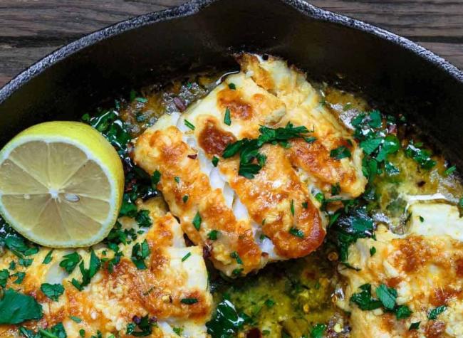 سمك القد بالزبدة الثوم