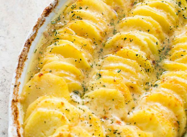 صينية البطاطا بالجبن