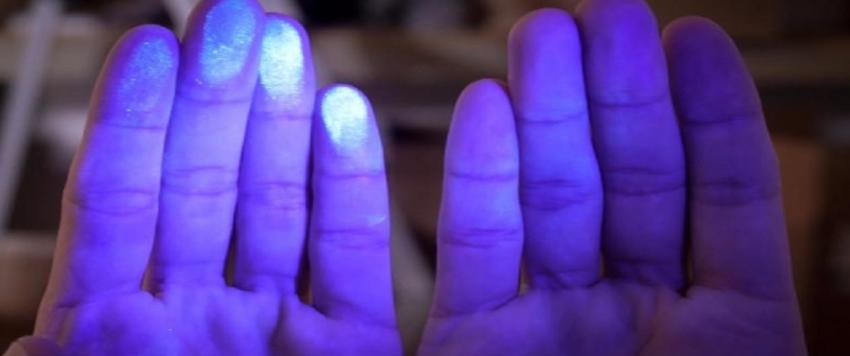 أشعة فوق البنفسجية في علاج الكروونا