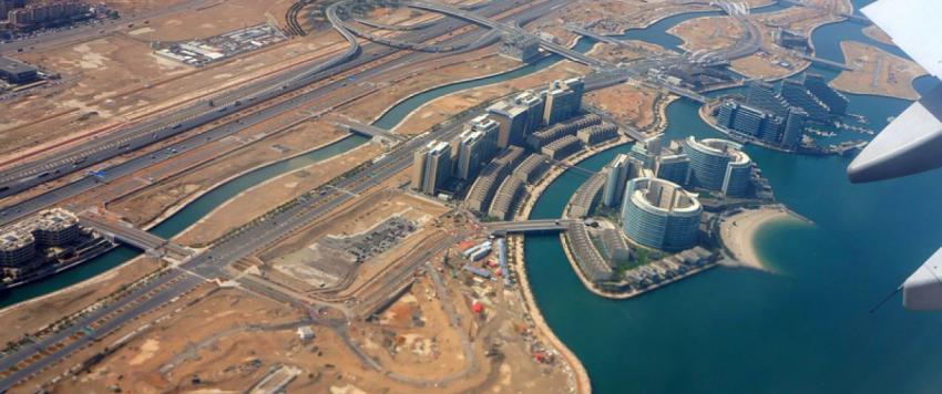 أبرز 8 أماكن سياحية عليك زيارتها في الإمارات أبرز 8 أماكن سياحية عليك زيارتها في الإمارات