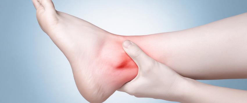  ألم الكاحل 