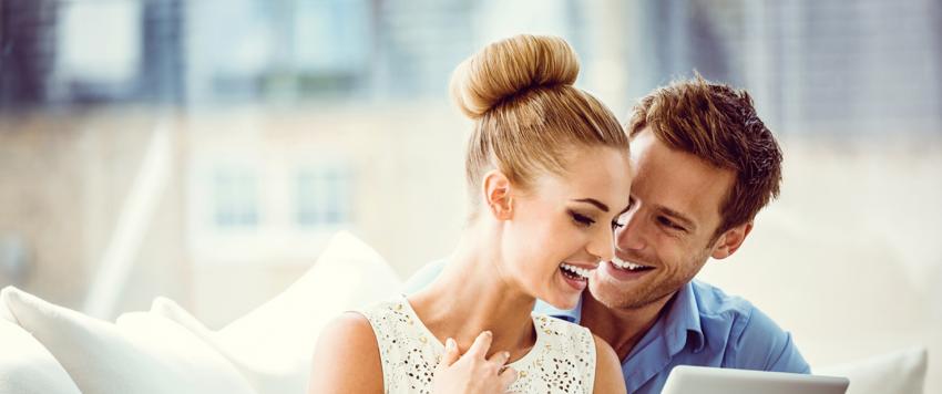 علاقات رومانسية