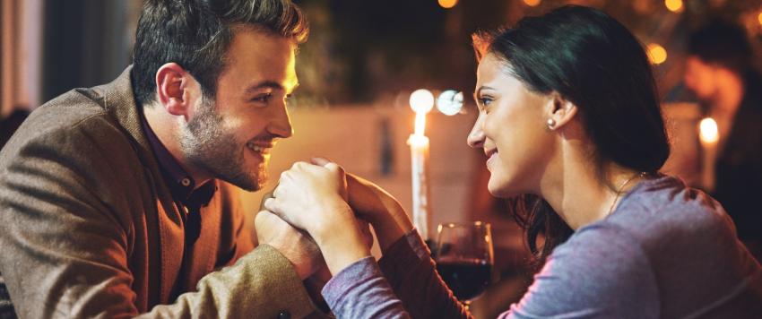 يشرح هذا الكتاب الكلاسيكي كيف تختلف لغات الحب بين الشركاء