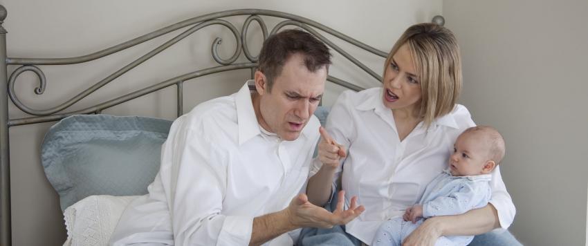  خلافات تطرأ بينك وبين زوجك بعد قدوم الطفل الأول ... إليك الحلول