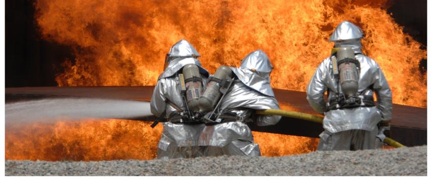 رجال الإطفاء رجال الإطفاء