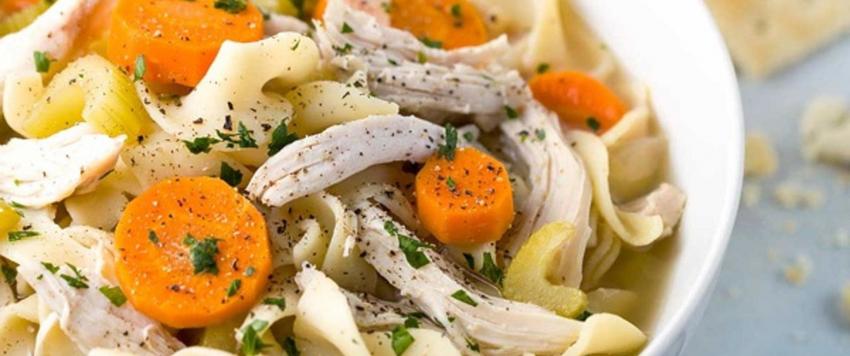 شوربة المعكرونة بالدجاج