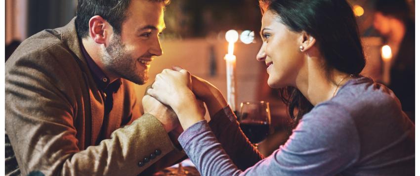 علاقات الحب