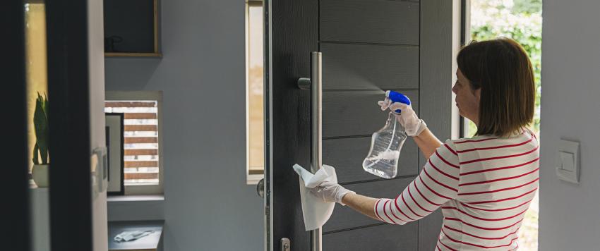 ٦ خطوات لتطهير وتعقيم منزلك بعد الإصابة بفيروس "كورونا"