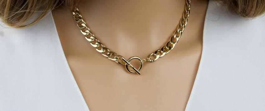 قلادات السلاسل