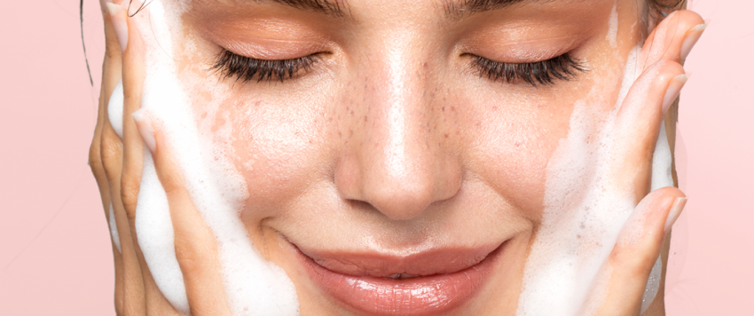 3 أسباب تجعل حليب الماعز المكون السري لجمال بشرتك..تعرفي عليها